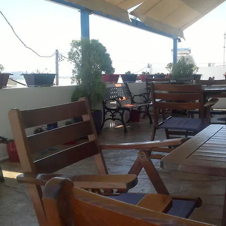 Guest house Iliachtida 2*
