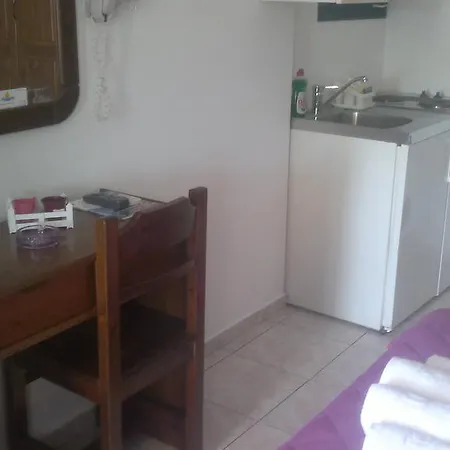 Guest house Iliachtida Plaka (Milos)