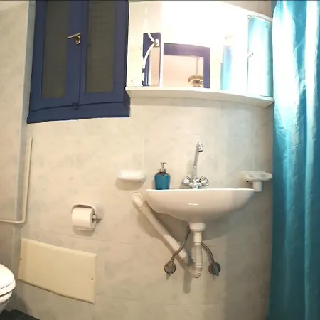 Guest house Iliachtida 2*